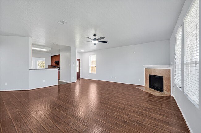 Building Photo - 1827 Macondray Dr