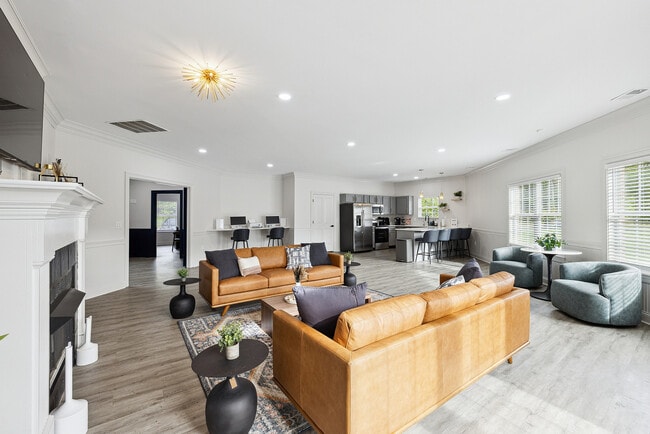 Building Photo - Kennedys Landing