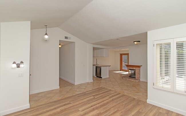 Building Photo - Single Story Home on Corner Lot in San Mar...