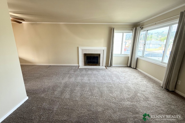 Foto del edificio - Bright 3-Bedroom Home with Large Backyard in South San Francisco