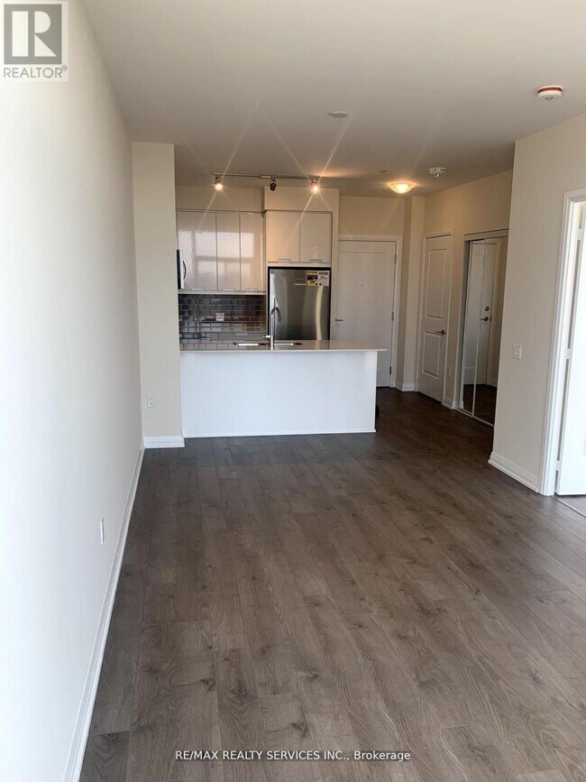 Building Photo - 35 Watergarden Dr