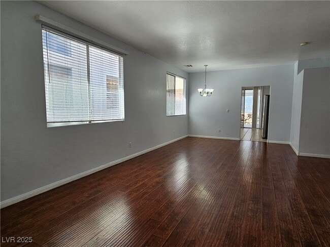 Building Photo - 8836 Kingswood Dr