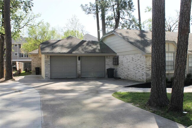 Foto del edificio - 13910 E Cypress Forest Dr