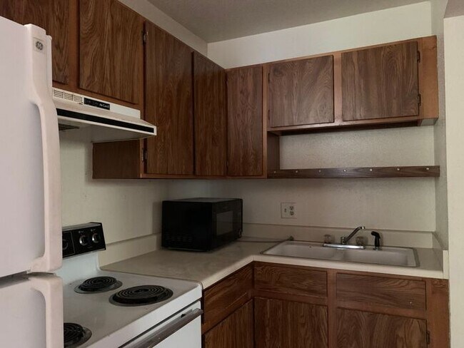 Foto del edificio - Great Condo Next to CSU