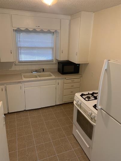 Foto del edificio - 29 E 49th Pl N