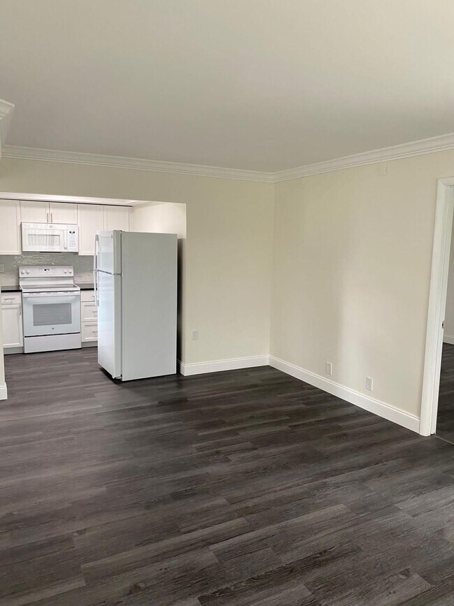 1518 SE Royal Green Cir, Port Saint Lucie, FL 34952 Condo for Rent in