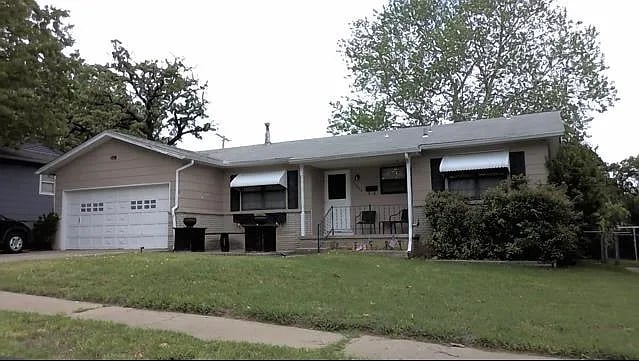 Primary Photo - 1029 N Birch Ave