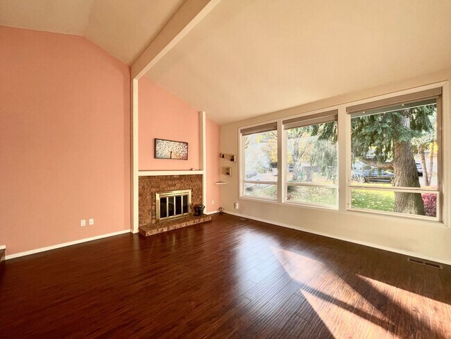 Foto del edificio - Great Home For Rent