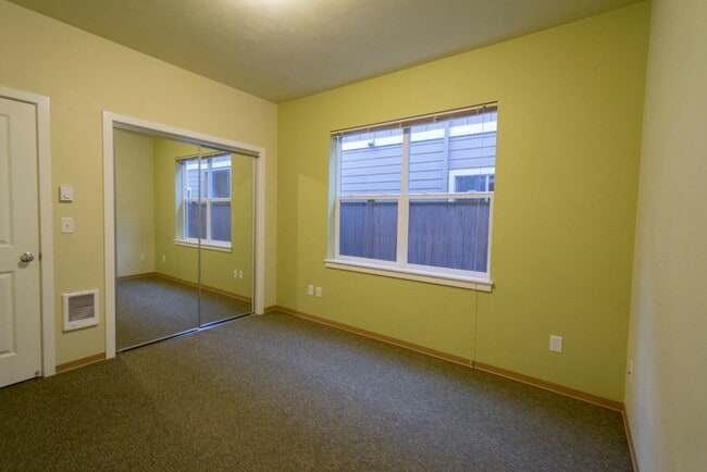 Foto del edificio - Mallard Flats