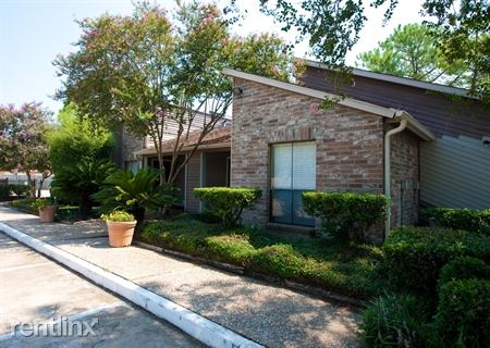 Building Photo - 12345 Bob White Dr