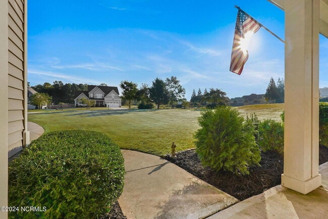 Building Photo - 501 Daylily Ct