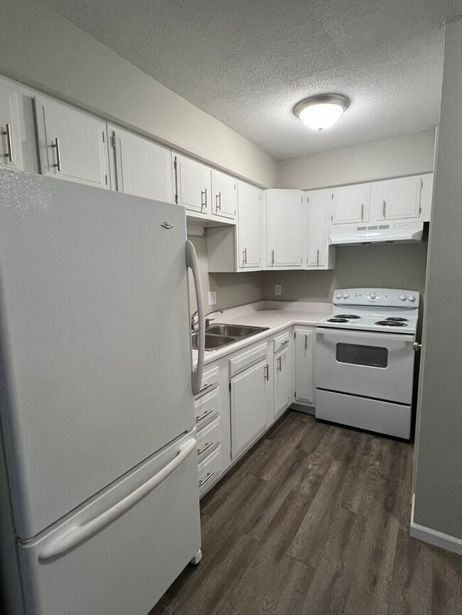 Foto del edificio - 2nd floor 1 bedroom apartment in Niles