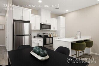 Building Photo - 2817 W Harrison Ave