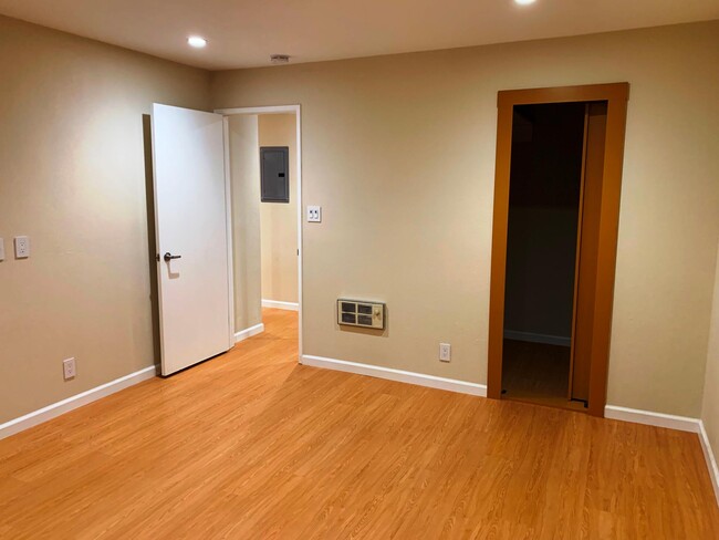 Building Photo - 1171 Compass Ln