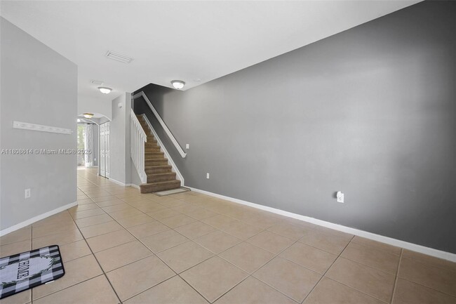 Building Photo - 2741 SW 120th Terrace