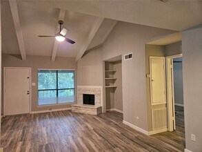 Building Photo - 5711 Sugar Hill Dr