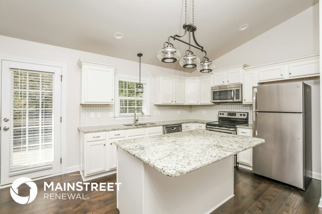 Building Photo - 120 Carrington Ave