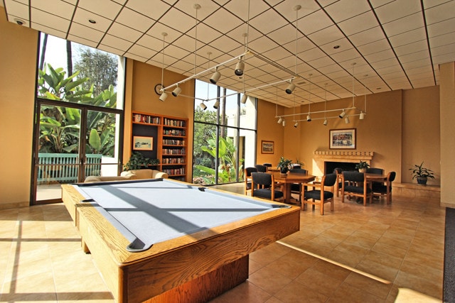 Clubhouse with Fitness Center - 424 N Bellflower Blvd