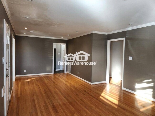 Foto del edificio - 6418 Woodbrook Ln