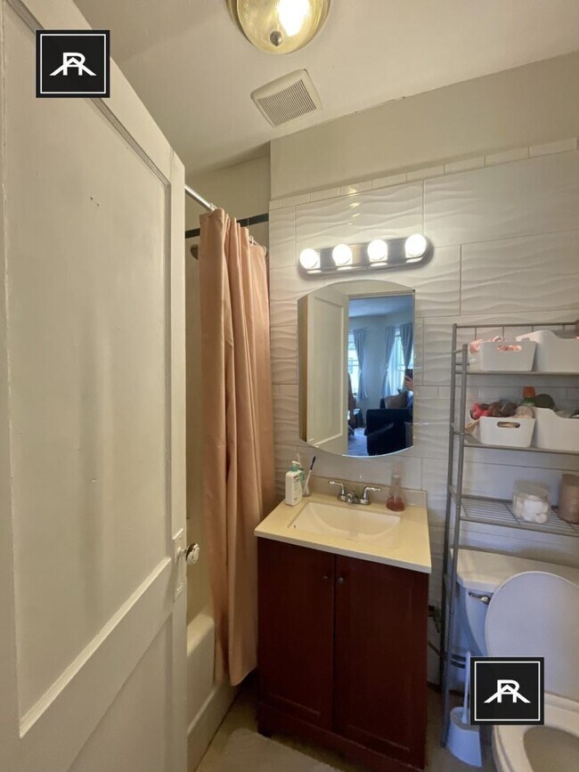 Building Photo - 2 bedroom in Brighton MA 02135