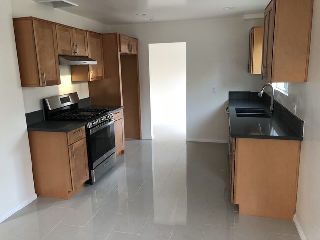 Cocina Apartamento 1 - 116 S Bowling Green Way