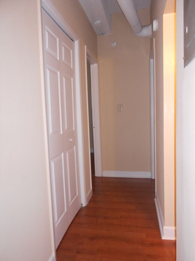 Foto del edificio - Cozy 2 Bedroom Apartment - Walk to UGA Cam...