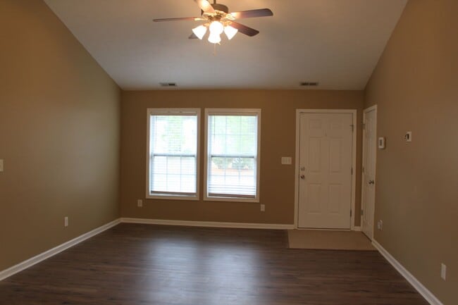 Building Photo - 220 Bear Trail