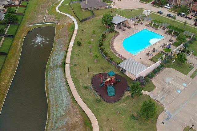Foto del edificio - 1505 Lone Pine Dr