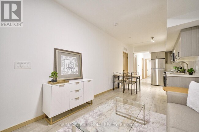 Photo du bâtiment - 3425-C33425 Sheppard Ave E