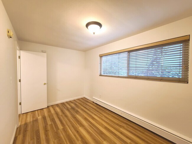 Building Photo - 900 East Prospect Street, Unit 17
