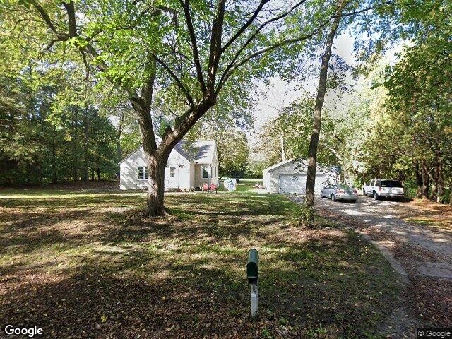 Primary Photo - 7033 Lakeview Dr