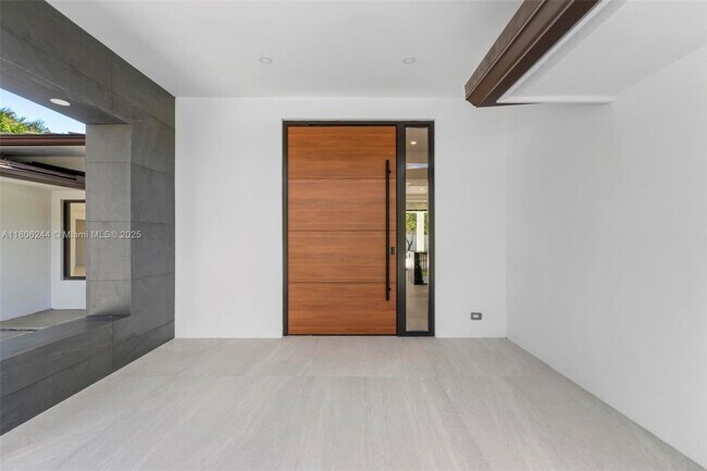 Building Photo - 7530 SW 134th St