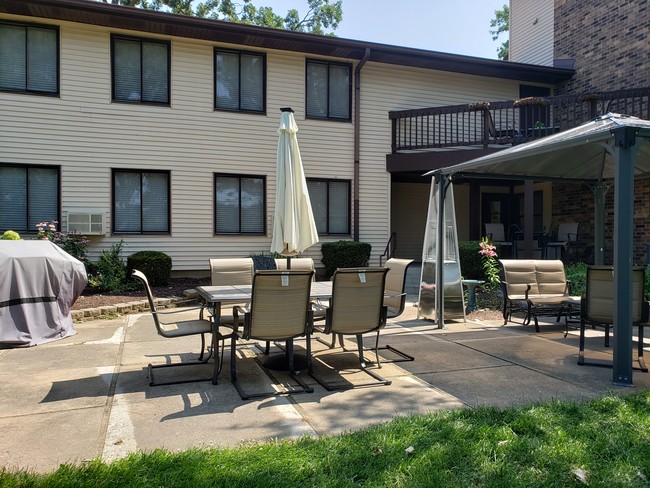 Patio - Countryside Village Apartments