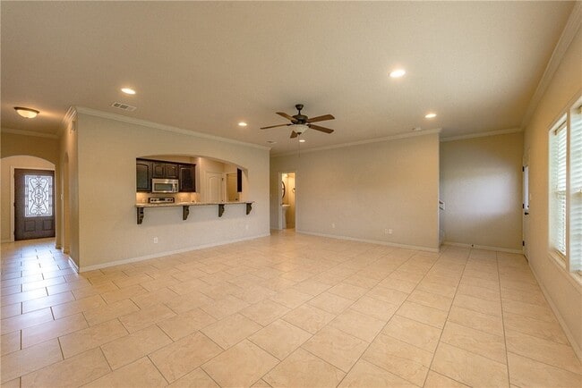 Foto del edificio - 1400 Cres Ridge Dr