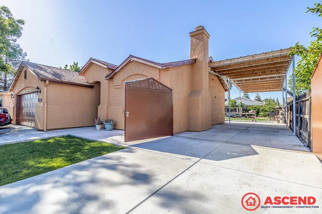 Foto del edificio - Comfortable 3BD/2BA Home in Tulare's 93274 — Move-In Ready!