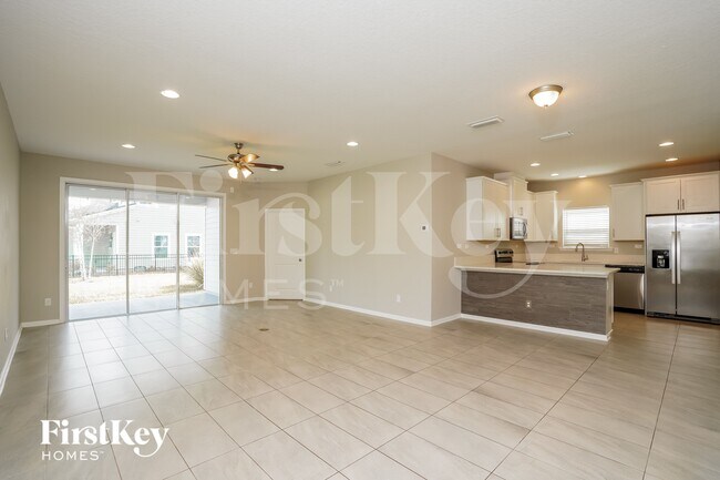 Building Photo - 2316 Eagle Talon Cir