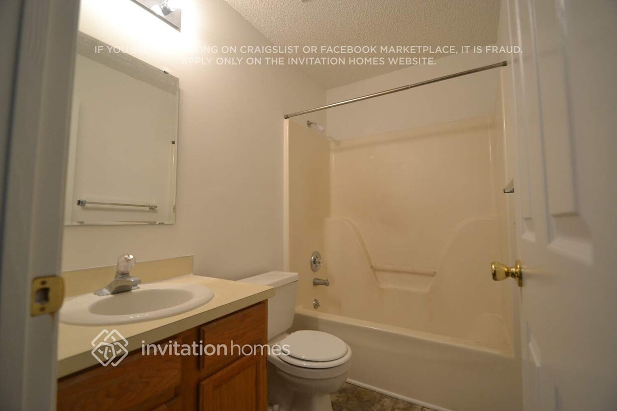 Building Photo - 6600 Cool Water Ct
