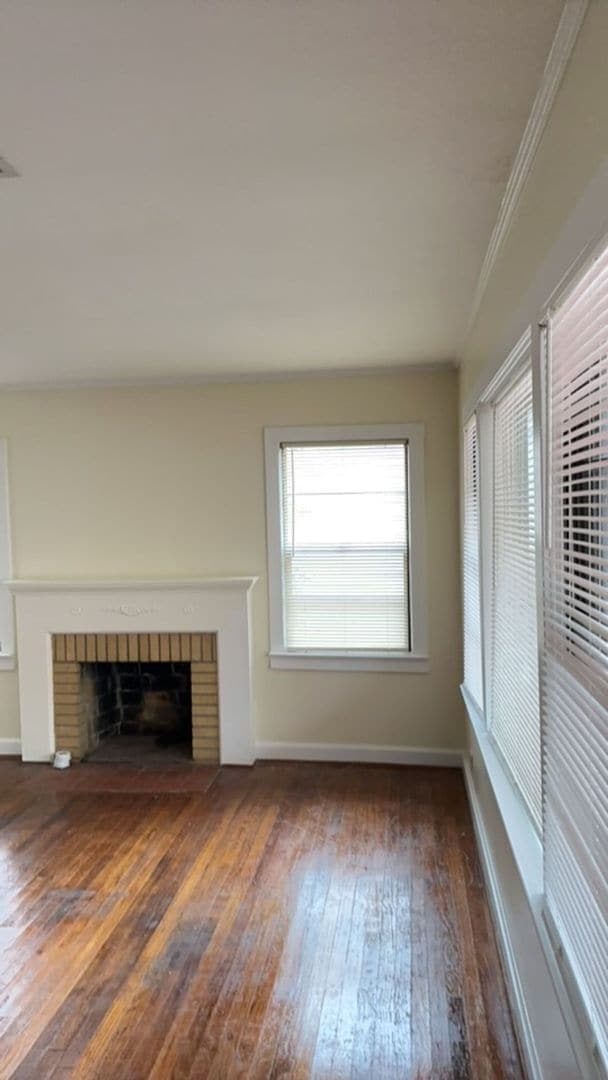 Building Photo - 204 Thames St