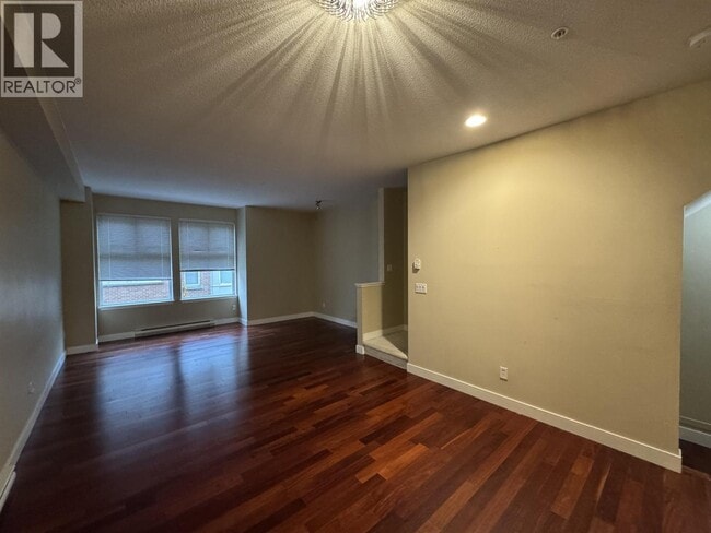 Building Photo - 65XX Arbutus St