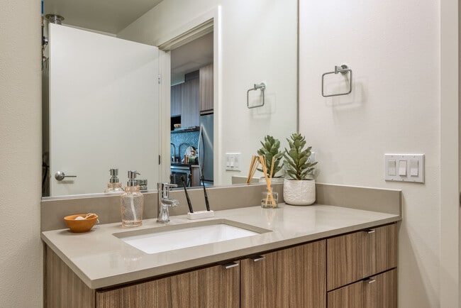 Building Photo - Cypress Apartments