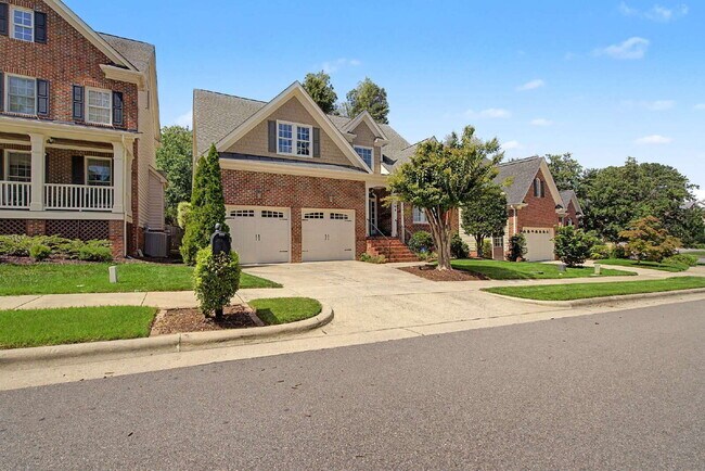 Foto del edificio - Spacious and Move-in Ready 4-Bedroom in Cary!