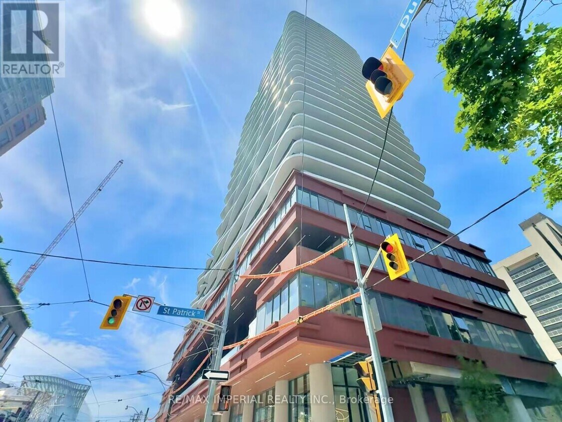 Photo principale - 280-280 Dundas St W
