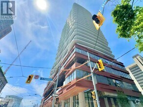 Building Photo - 280-280 Dundas St W