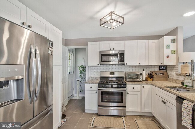 Building Photo - 12503 Morano Dr