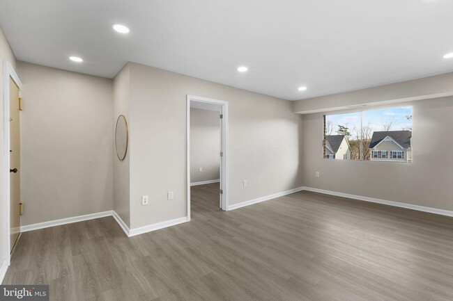 Building Photo - 12753 Dara Dr