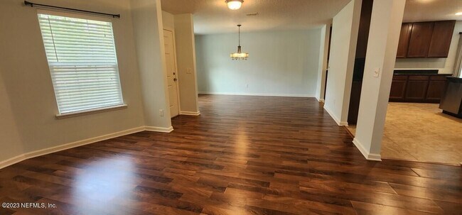 Building Photo - 318 Mystic Castle Dr