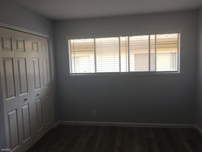 Foto del edificio - 3765 Miramar Way