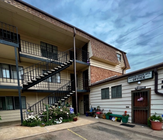 Foto del edificio - Mansard Square Apartments