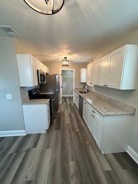 Foto del edificio - 414 Hollywood Dr