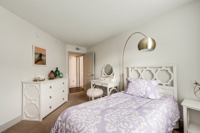 Building Photo - Bahia Cove Apartments
